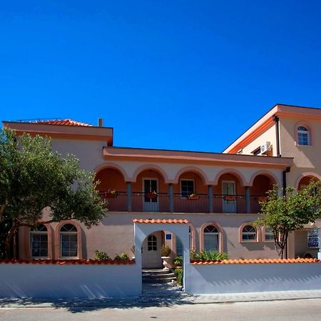 Villla Brigitte Tucepi Apartment Екстериор снимка