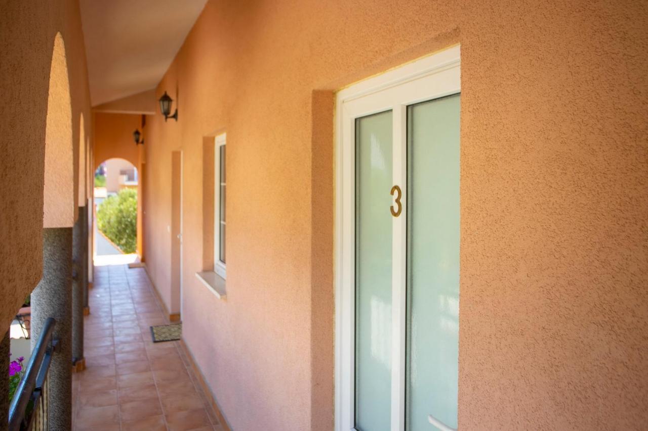 Villla Brigitte Tucepi Apartment Екстериор снимка